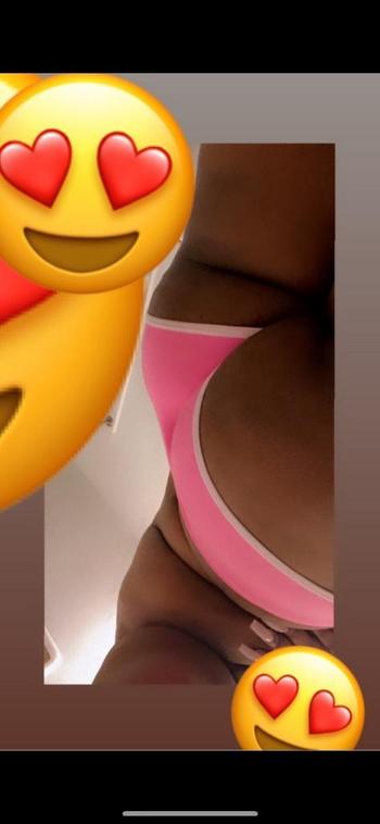 Paradise, 26  female escort, Chambana