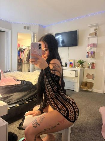 Brittney, 21  female escort, Chambana