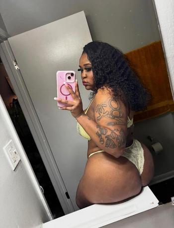Taylor, 20  female escort, Chambana