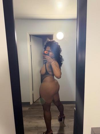 312-773-7882, 24  female escort, Chambana