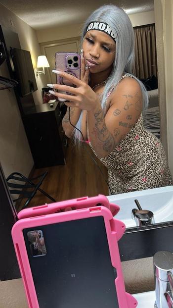 Nutty, 22  female escort, Chambana
